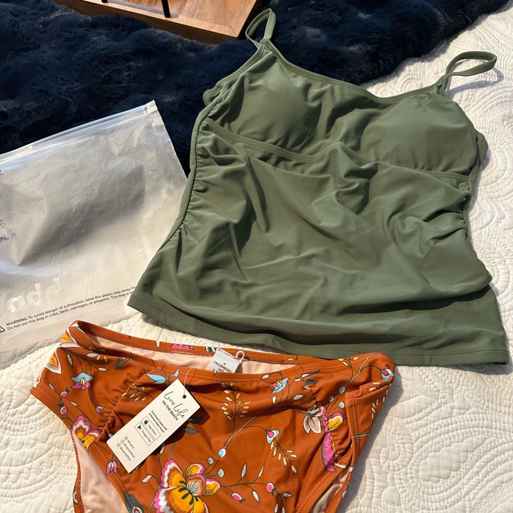 Cupshe Olive Green and Floral Bikini Set